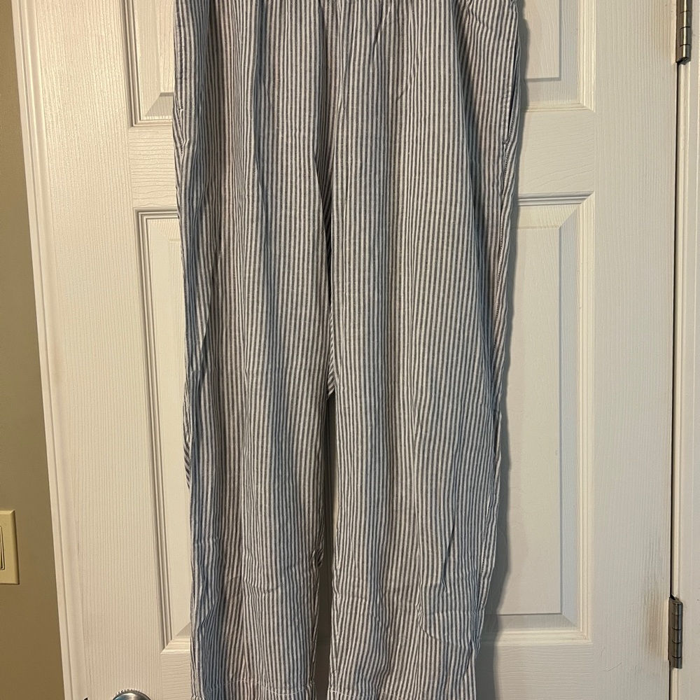 Old Navy Blue and White Striped Wide Leg Pants